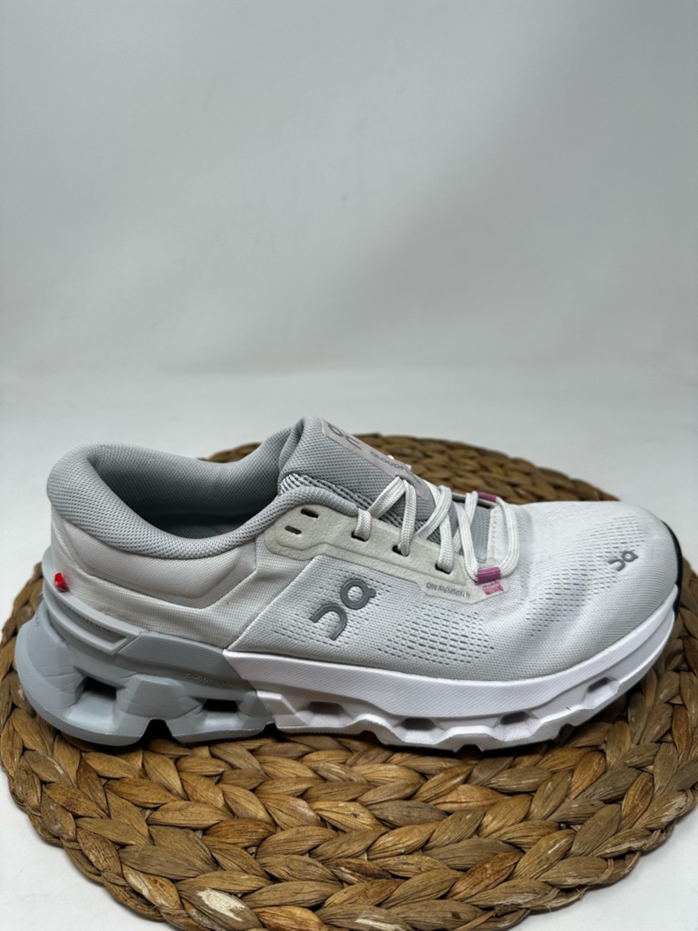 ON RUNNING Cloudflyer 5 Running Shoes Grey White Grey Pink Glacier Size 9 Women